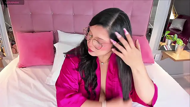 ArticaBelle online show from November 25, 4:45 am