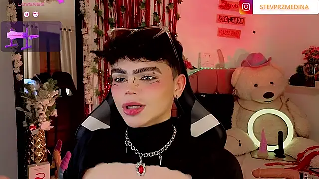 Snapshot of PRINCE_STEV chatting on January 18, 1:52 am PRINCE STEV online show from January 18, 1:52 am