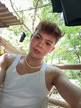 Snapshot of PRINCE_STEV chatting on February 12, 6:40 pm PRINCE STEV online show from February 12, 6:40 pm