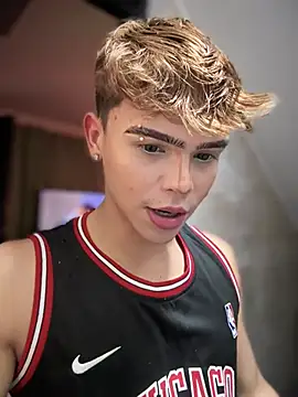 Snapshot of PRINCE_STEV chatting on March 15, 8:32 pm PRINCE STEV online show from March 15, 8:32 pm