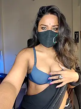 Black-Pearll online show from February 18, 6:42 am