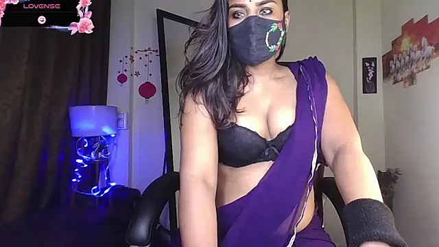 Black-Pearll online show from March 3, 7:03 am