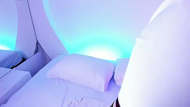 NanaOsaky online show from January 17, 11:59 am