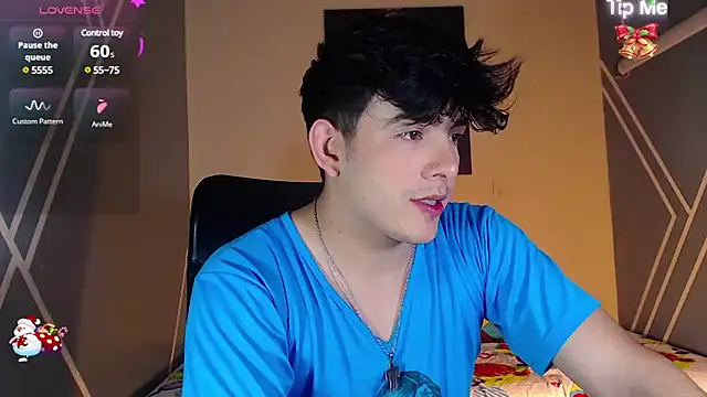 Snapshot of nolan_twink1 chatting on December 20, 5:40 pm nolan twink1 online show from December 20, 5:40 pm