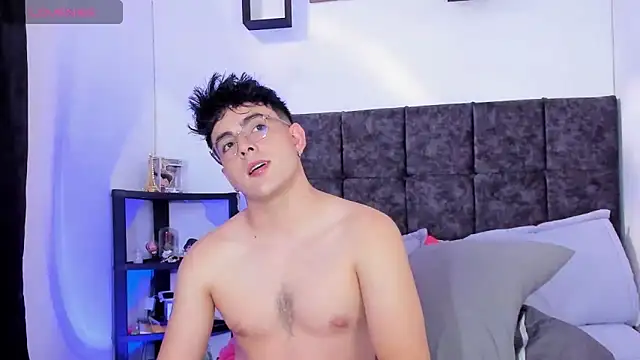 nolan twink1 online show from April 30, 8:57 pm
