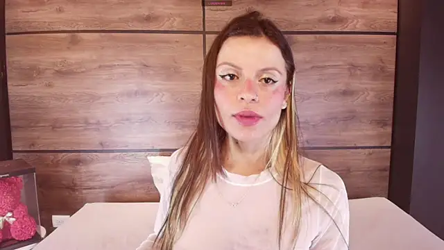 Snapshot of tatiana_monroe chatting on February 5, 10:41 am tatiana monroe online show from February 5, 10:41 am