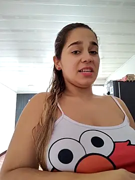 Snapshot of LaurenWelly_ chatting on February 17, 4:37 pm LaurenWelly online show from February 17, 4:37 pm