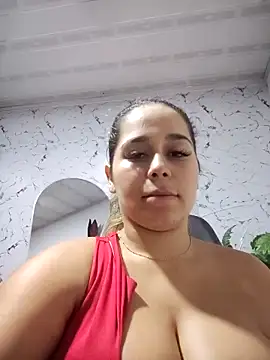 Snapshot of LaurenWelly_ chatting on September 23, 2:47 am LaurenWelly online show from September 23, 2:47 am