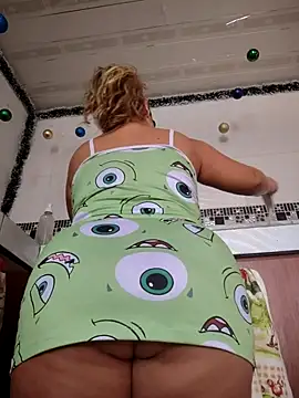 LaurenWelly  online show from December 4, 7:44 pm