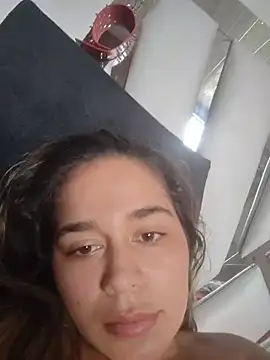 LaurenWelly  online show from June 16, 12:52 pm