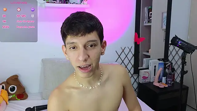 milky  boy  online show from March 14, 3:59 am