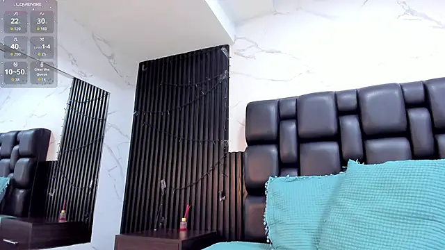 Snapshot of AuroraBon chatting on November 21, 2:38 pm AuroraBon online show from November 21, 2:38 pm