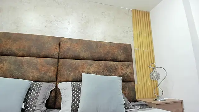 AuroraBon online show from December 16, 2:38 am