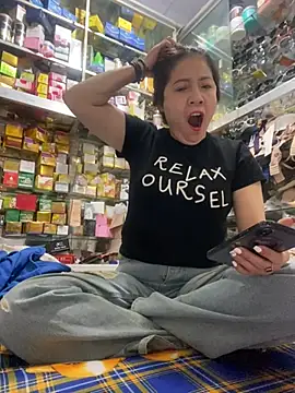 Snapshot of Cesywet chatting on March 20, 7:03 am Cesywet online show from March 20, 7:03 am