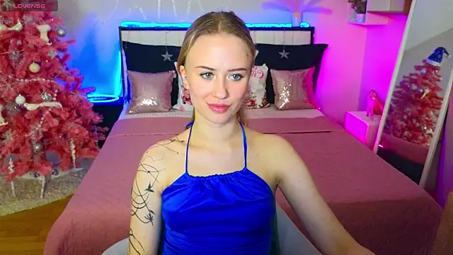 SashaBrooks online show from December 18, 2:12 pm