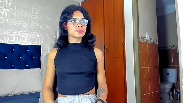 Snapshot of evelyn_wine chatting on March 4, 8:05 pm evelyn wine online show from March 4, 8:05 pm