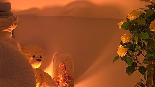 Snapshot of AngeliqueSkye chatting on November 12, 4:13 am AngeliqueSkye online show from November 12, 4:13 am