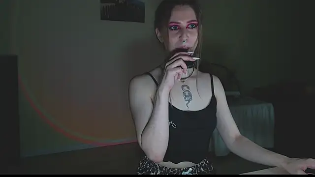 OaklynDobson online show from August 3, 8:56 pm