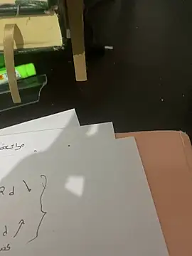 Snapshot of alex-riadh chatting on January 8, 10:04 am alex-riadh online show from January 8, 10:04 am