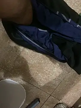 Snapshot of alex-riadh chatting on March 3, 11:46 pm alex-riadh online show from March 3, 11:46 pm