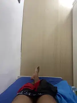 Snapshot of alex-riadh chatting on October 11, 10:52 pm alex-riadh online show from October 11, 10:52 pm