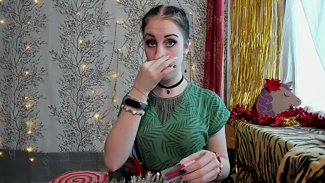 Mary0Lou online show from December 25, 7:46 am