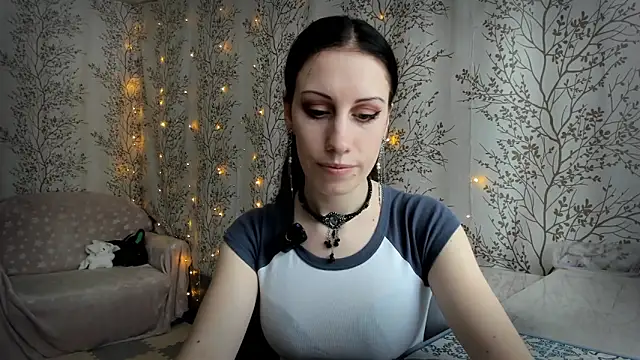 Mary0Lou online show from February 17, 6:32 am