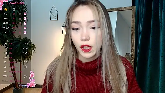 Snapshot of Evia_r0se chatting on December 5, 2:20 am Evia r0se online show from December 5, 2:20 am