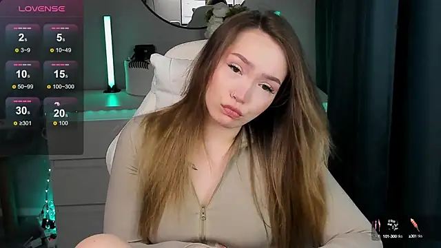 Snapshot of Evia_r0se chatting on September 18, 6:10 pm Evia r0se online show from September 18, 6:10 pm