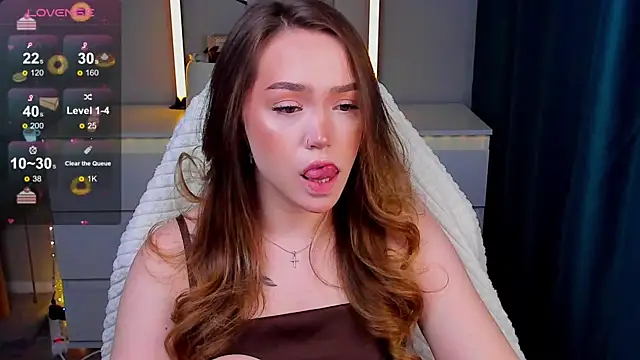 Evia r0se online show from March 8, 3:49 pm