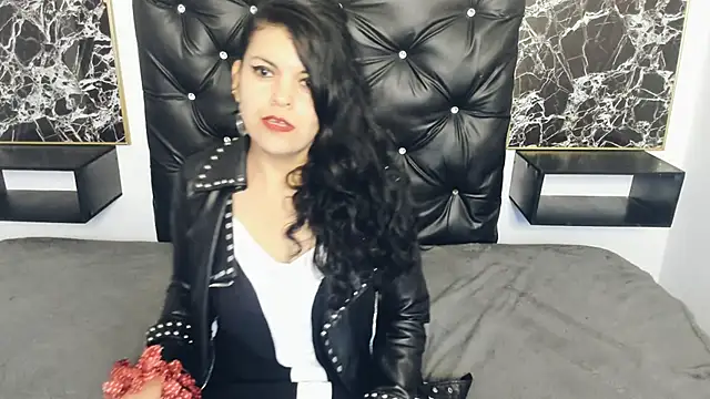 Snapshot of scarlett_w0lf chatting on January 29, 4:30 pm scarlett w0lf online show from January 29, 4:30 pm