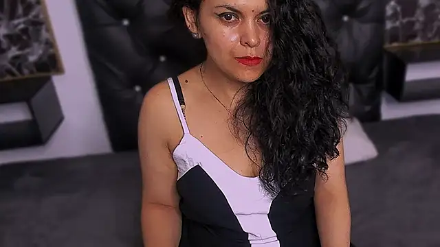 Snapshot of scarlett_w0lf chatting on March 18, 6:04 pm scarlett w0lf online show from March 18, 6:04 pm