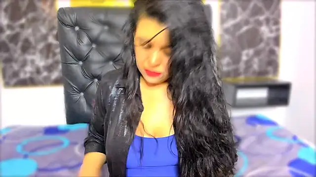 Snapshot of scarlett_w0lf chatting on October 9, 3:32 pm scarlett w0lf online show from October 9, 3:32 pm