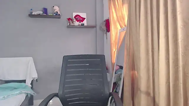 SusanLeroy online show from December 21, 10:17 pm