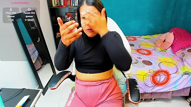 peanut tangerine online show from February 26, 6:32 pm