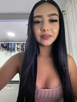 Snapshot of SOPHIACANDY19_ chatting on January 4, 1:52 am SOPHIACANDY19 online show from January 4, 1:52 am