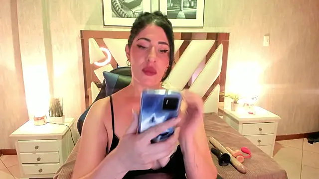 Snapshot of Vero_wayne chatting on May 20, 1:39 pm Vero wayne online show from May 20, 1:39 pm