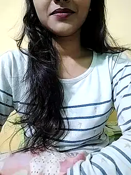 Snapshot of MISSQUEEN48 chatting on January 6, 5:44 am MISSQUEEN48 online show from January 6, 5:44 am