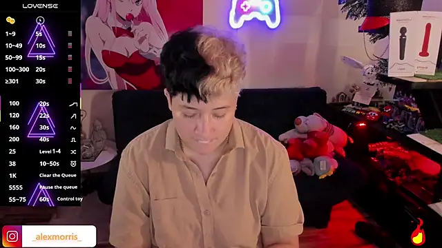 Snapshot of _AlexMorris chatting on October 29, 6:53 pm AlexMorris online show from October 29, 6:53 pm