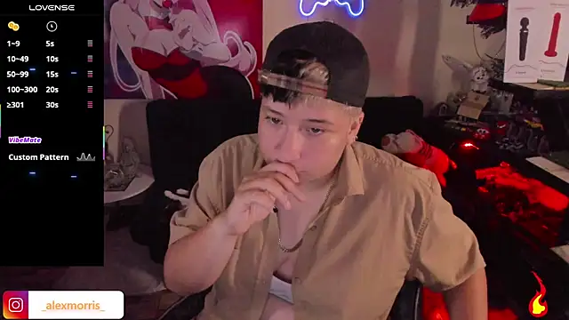 Snapshot of _AlexMorris chatting on October 30, 6:59 am AlexMorris online show from October 30, 6:59 am