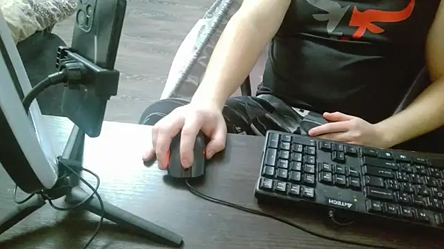 gamblingbum online show from March 6, 3:19 pm