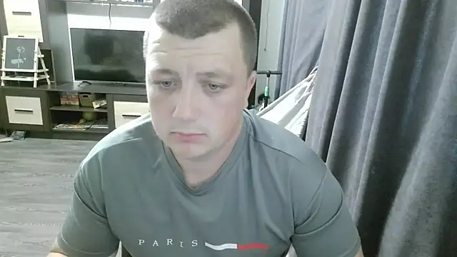 Snapshot of gamblingbum chatting on June 5, 1:06 pm gamblingbum online show from June 5, 1:06 pm