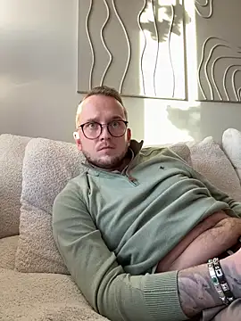 thehornyguy97 online show from December 19, 12:12 pm