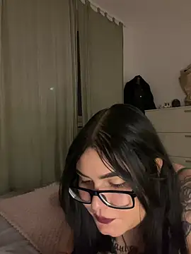 alexaandreea99 online show from December 15, 10:04 pm