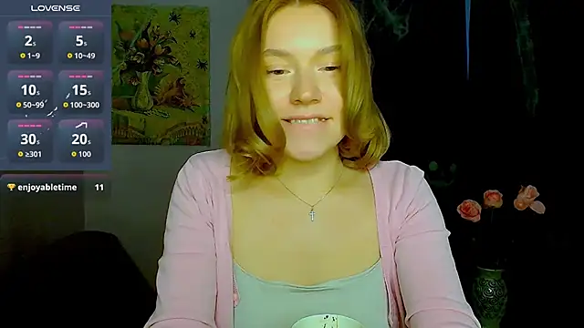 Snapshot of TaylorBre chatting on November 11, 7:30 am TaylorBre online show from November 11, 7:30 am