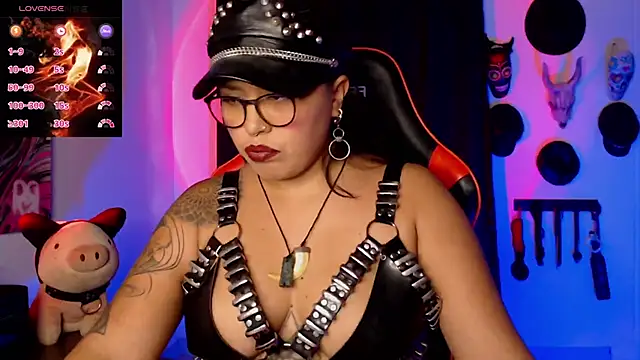 Snapshot of LilithSharon chatting on November 8, 5:01 pm LilithSharon online show from November 8, 5:01 pm