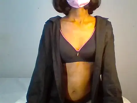 Snapshot of Levinya chatting on December 21, 6:44 pm Levinya online show from December 21, 6:44 pm