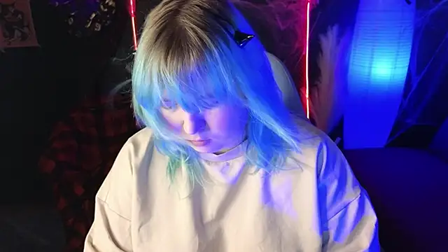 Snapshot of ChimberWol chatting on October 28, 2:04 am ChimberWol online show from October 28, 2:04 am