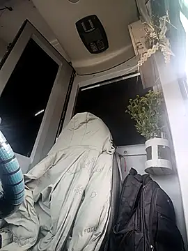 Snapshot of alexchir4 chatting on October 30, 8:31 pm alexchir4 online show from October 30, 8:31 pm