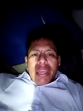 Snapshot of alexchir4 chatting on November 19, 1:49 am alexchir4 online show from November 19, 1:49 am